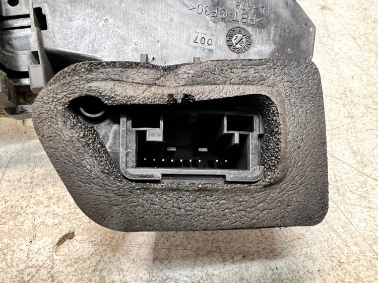 ZAMEK DRZWI LEWY TYŁ AUDI A6 C8 4K0839015Q 9 PIN
