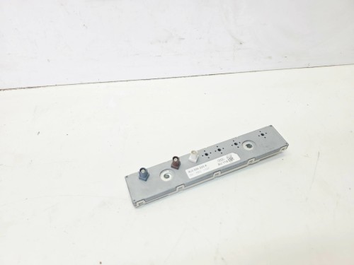 WZMACNIACZ ANTENOWY AUDI Q7 4L 4L0035225K