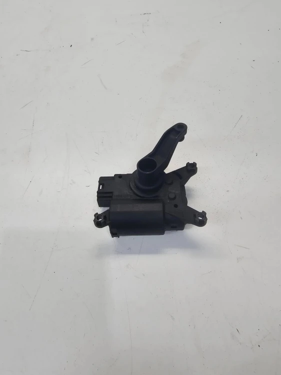 SILNICZEK NAGRZEWNICY AUDI Q7 4L VW 7L0907511AP
