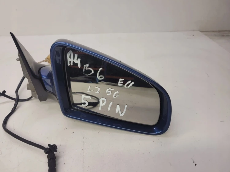 LUSTERKO ZEWNĘTRZNE PRAWE AUDI A4 B6 LZ5C 5 PIN EU