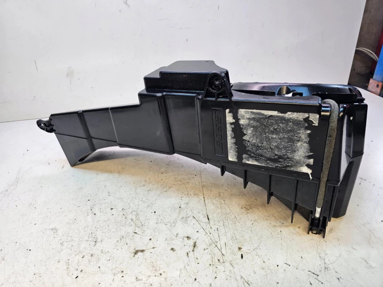 GŁOŚNIK SUBWOOFER TUBA AUDI A6 C7 AVANT 4G8035382 BOSE