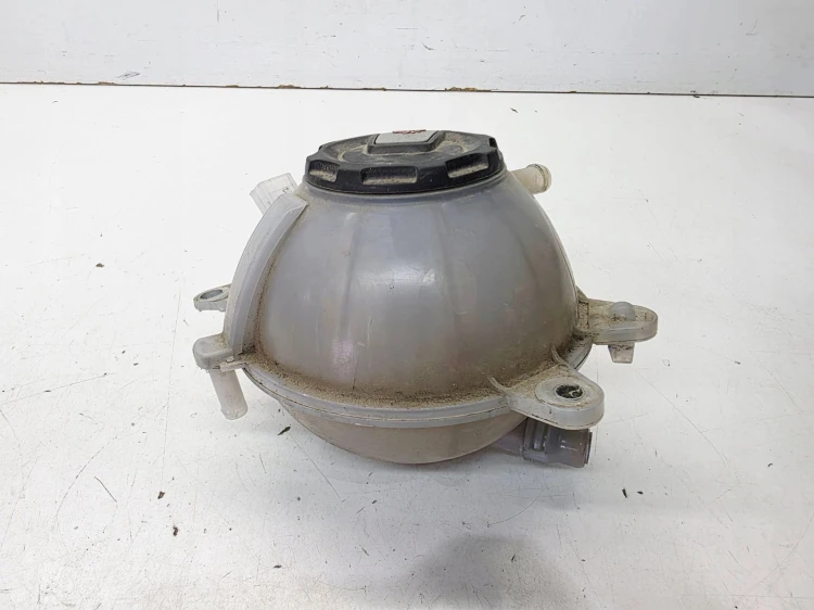 ZBIORNIK WYRÓWNAWCZY PŁYNU AUDI Q5 FY 80A121405T