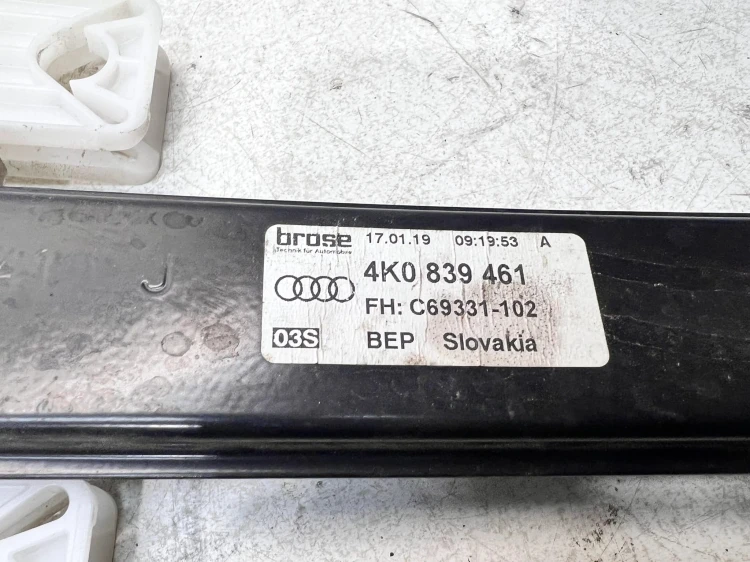 MECHANIZM SZYBY LEWY TYŁ AUDI A6 C8 4K0839461