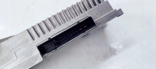 WZMACNIACZ RADIA AUDIO AUDI A4 B8 A5 Q5 8R0035223F