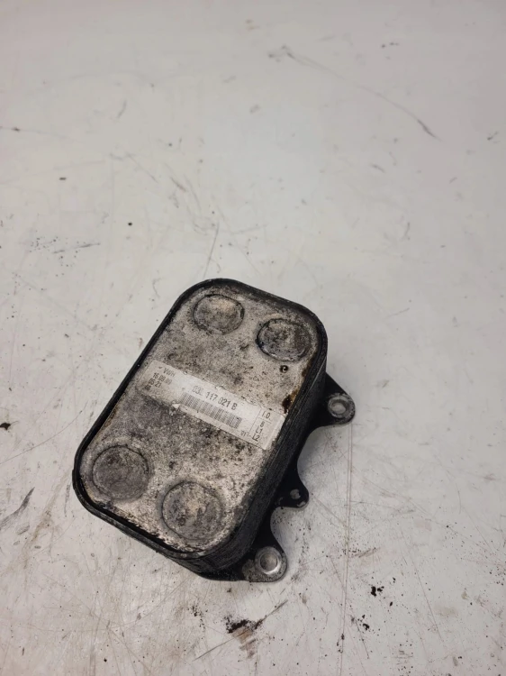 CHŁODNICA OLEJU AUDI VW SEAT 1.6 TDI 03L117021B