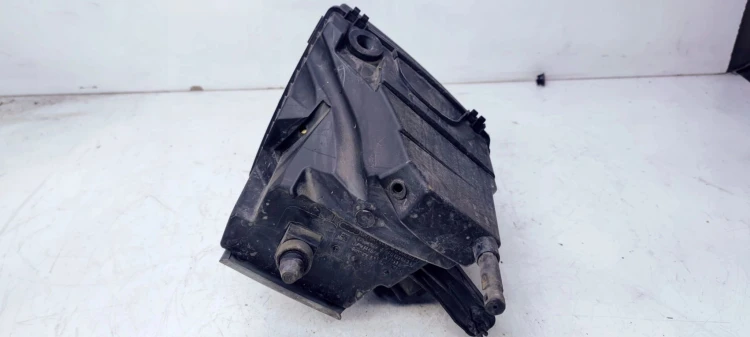 OBUDOWA FILTRA POWIETRZA AUDI A6 C6 4F0133835M
