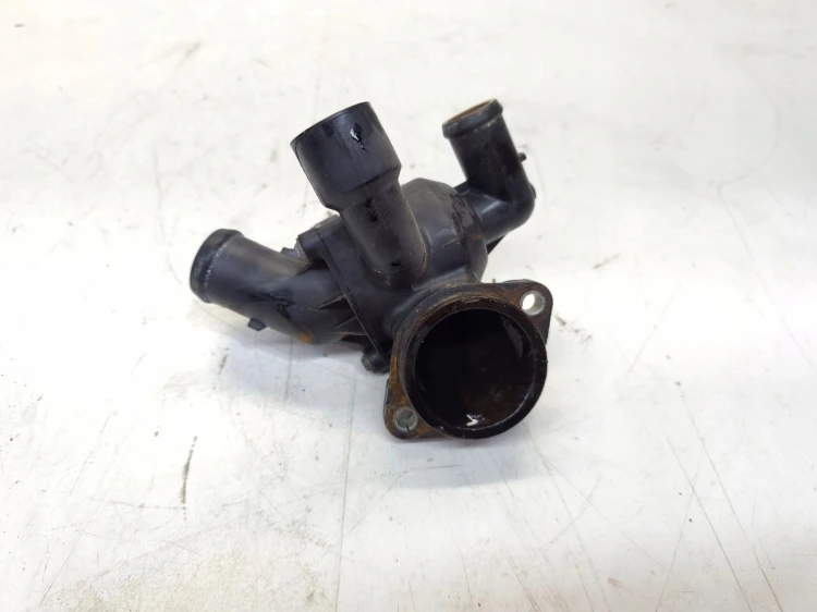 OBUDOWA TERMOSTATU TERMOSTAT AUDI VOLKSWAGEN SEAT SKODA 1.6 TDI 03L121111R