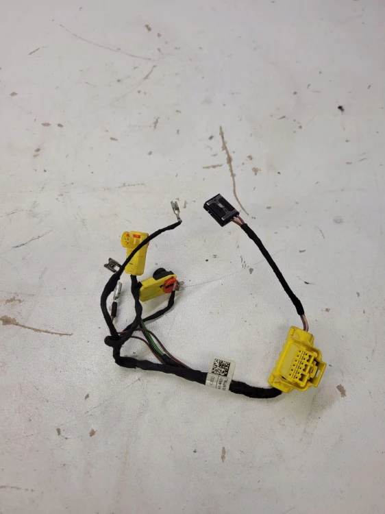 WIĄZKA PODUSZKI AIRBAG AUDI Q5 Q3 8U 8U0971589J