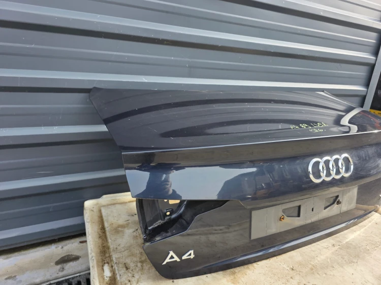 KLAPA TYLNA TYŁ AUDI A4 B9 SEDAN 2016-2019 LX5R ORYGINAŁ !!!
