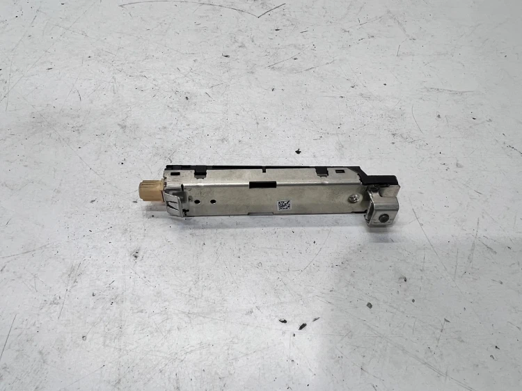 WZMACNIACZ ANTENOWY AUDI Q5 FY 80A035225B