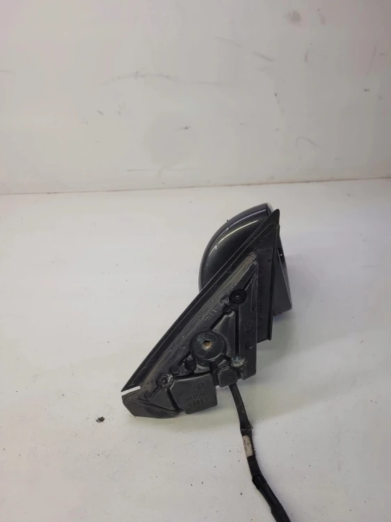 LUSTERKO PRAWE AUDI A3 8P LIFT LZ7L 5-PIN UK 5D