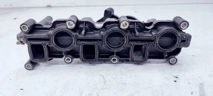 KOLEKTOR SSĄCY AUDI A4 A5 A6 2.7 TDI 059129712BA