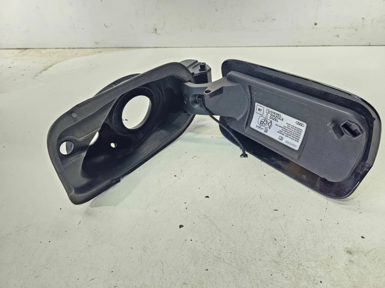 KLAPKA WLEWU PALIWA AUDI A5 F5 8W SPORTBACK 8W8809906A LY9B