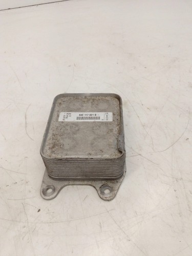 CHŁODNICA CHŁODNICZKA OLEJU AUDI VW 04E117021B