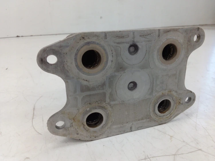 CHŁODNICA CHŁODNICZKA OLEJU AUDI VW 04E117021B
