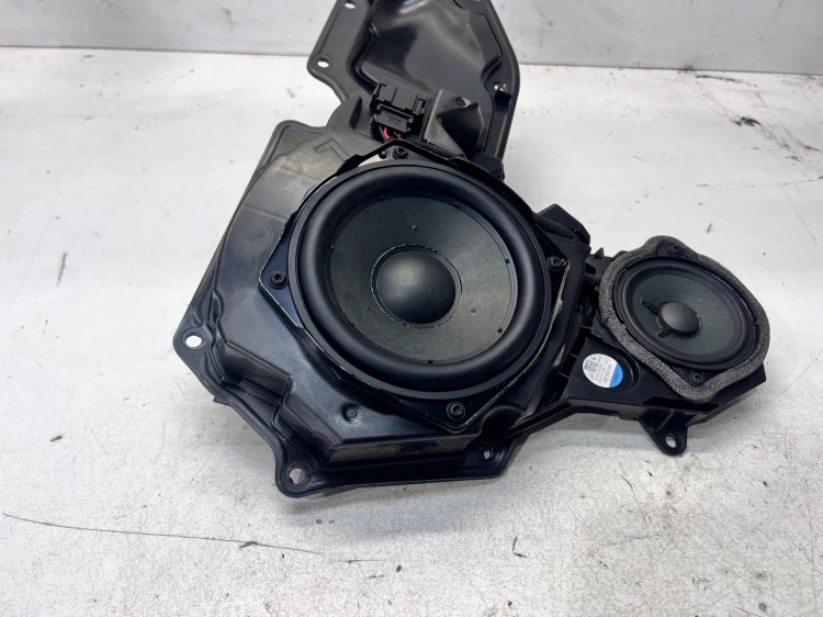 GŁOŚNIK DRZWI LEWY PRZÓD AUDI A6 C8 4K0035297