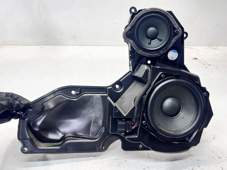 GŁOŚNIK DRZWI LEWY PRZÓD AUDI A6 C8 4K0035297