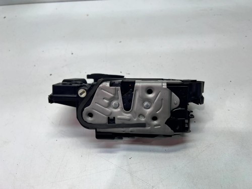 ZAMEK DRZWI LEWY TYŁ AUDI A3 8Y Q4 E-TRON 5TA839015T 8 PIN