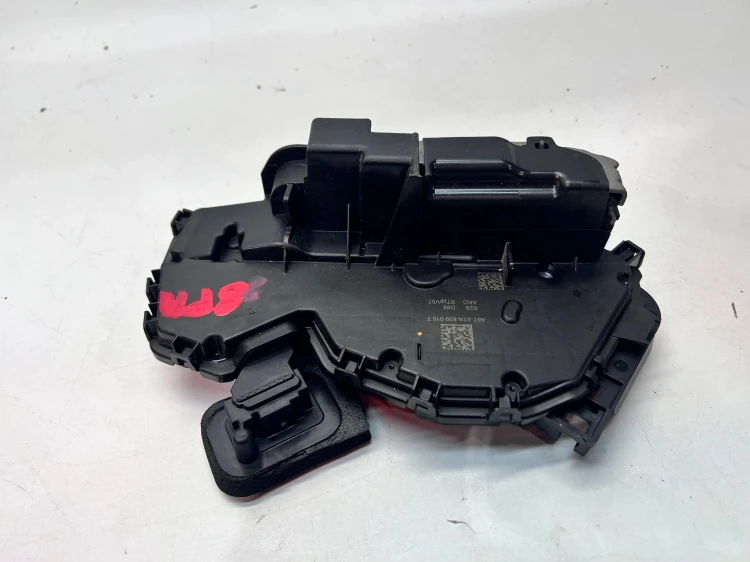 ZAMEK DRZWI LEWY TYŁ AUDI A3 8Y Q4 E-TRON 5TA839015T 8 PIN
