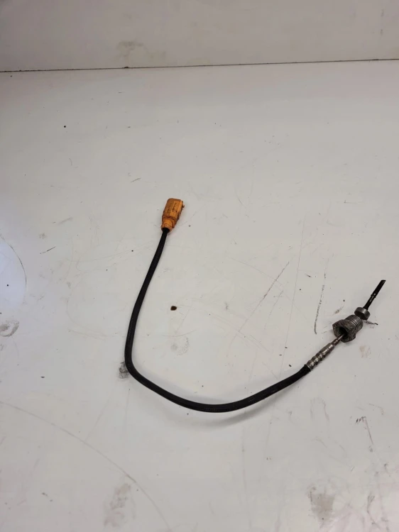 CZUJNIK TEMPERATURY SPALIN AUDI A6 A7 059906088BB
