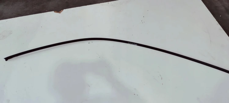 LISTWA MAT LEWA KAROSERYJN AUDI Q5 8R 8R0853703