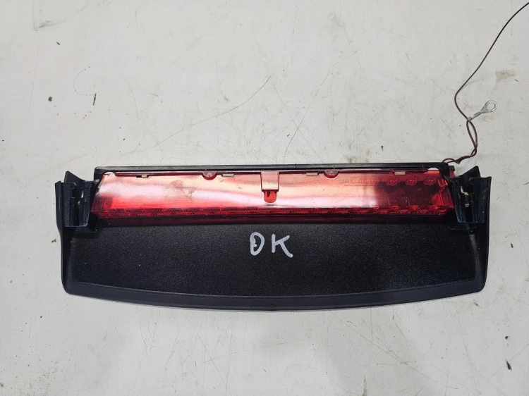 ŚWIATŁO STOP STOPU TRZECIE AUDI A5 8T COUPE 8T0945097