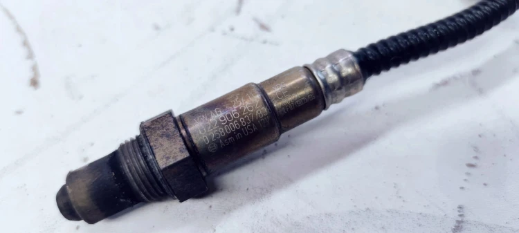 CZUJNIK TEMPERATURY SONDA AUDI VW SEAT 022906262CE