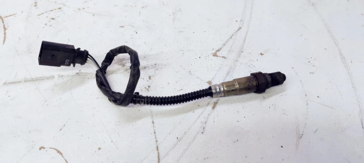 CZUJNIK TEMPERATURY SONDA AUDI VW SEAT 022906262CE