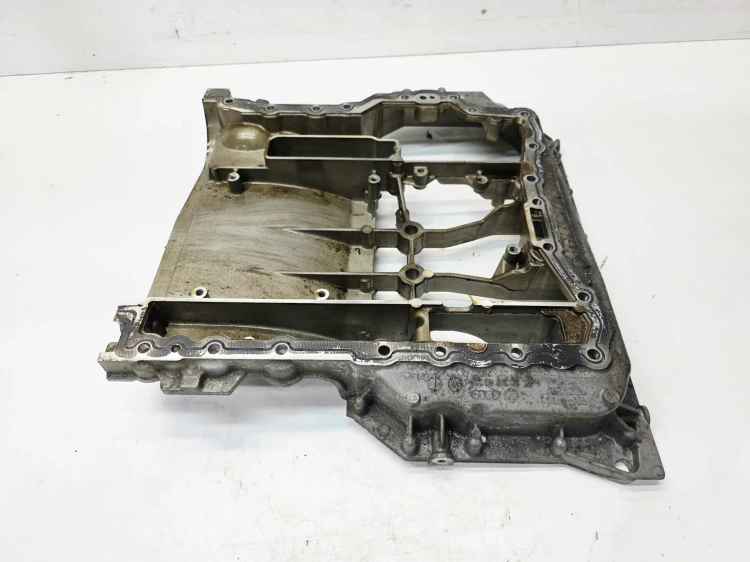 MISKA OLEJOWA PÓŁBLOK AUDI A4 B8 A5 Q5 A6 C7 3.0 TFSI 06E103603BB