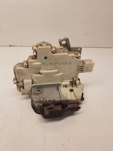 ZAMEK DRZWI PRAWY PRZÓD AUDI A4 B7 8E1837016AA