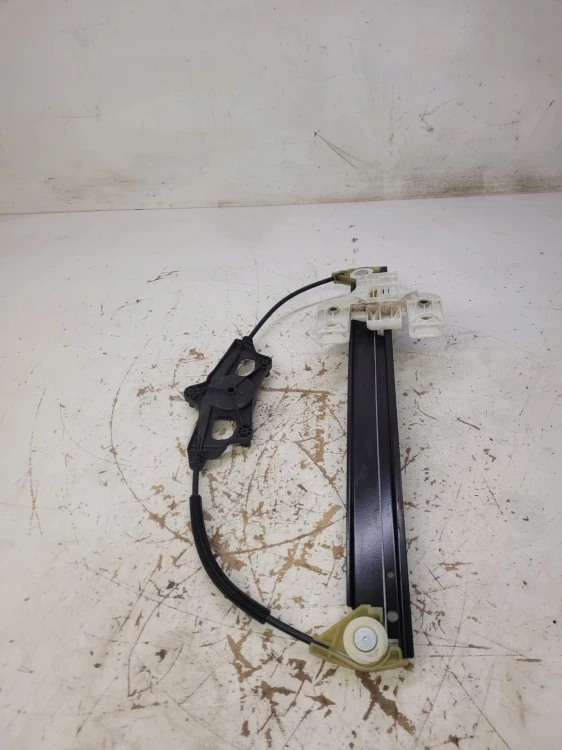 MECHANIZM SZYBY PODNOŚNIK PRAWY TYŁ A4 B9 8W0839462 ORYGINAŁ !!!