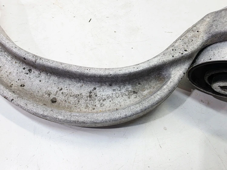WAHACZ PRAWY PRZÓD BANAN AUDI A4 A5 Q5 A6 C7 A7 4G0407696 DUŻY