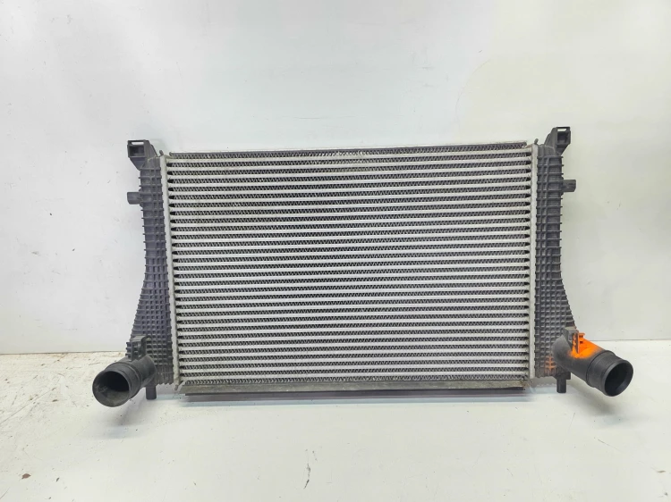 CHŁODNICA POWIETRZA INTERCOOLER AUDI VOLKSWAGEN SEAT SKODA 5Q0145803R