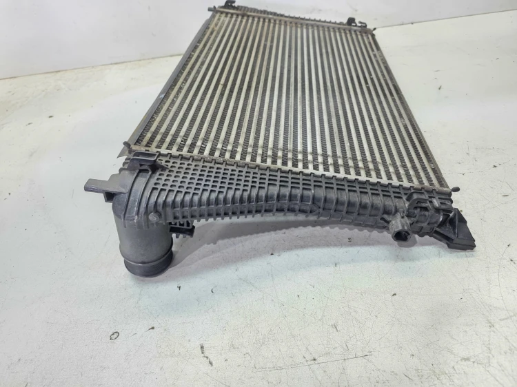 CHŁODNICA POWIETRZA INTERCOOLER AUDI VOLKSWAGEN SEAT SKODA 5Q0145803R