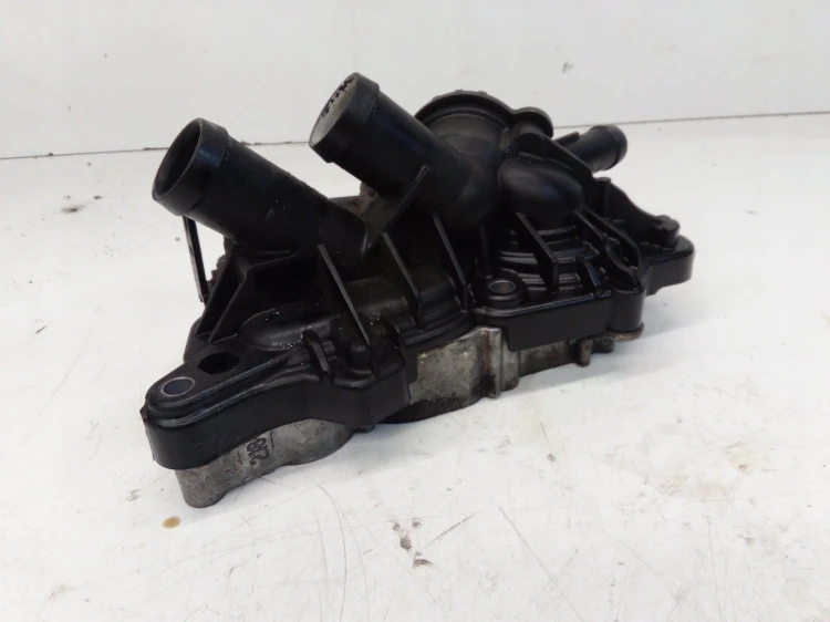 POMPA WODY TERMOSTAT AUDI VW 1.4 TFSI 04E121600AD