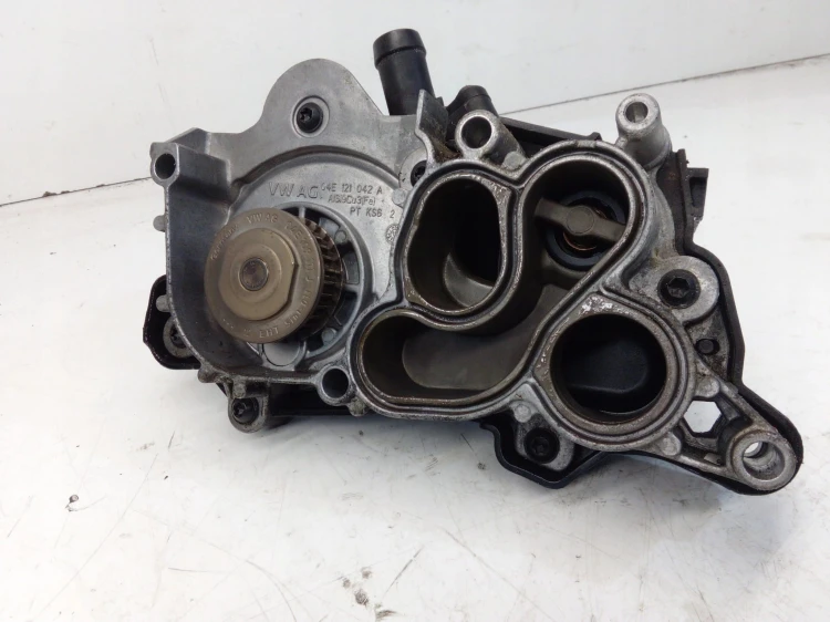 POMPA WODY TERMOSTAT AUDI VW 1.4 TFSI 04E121600AD