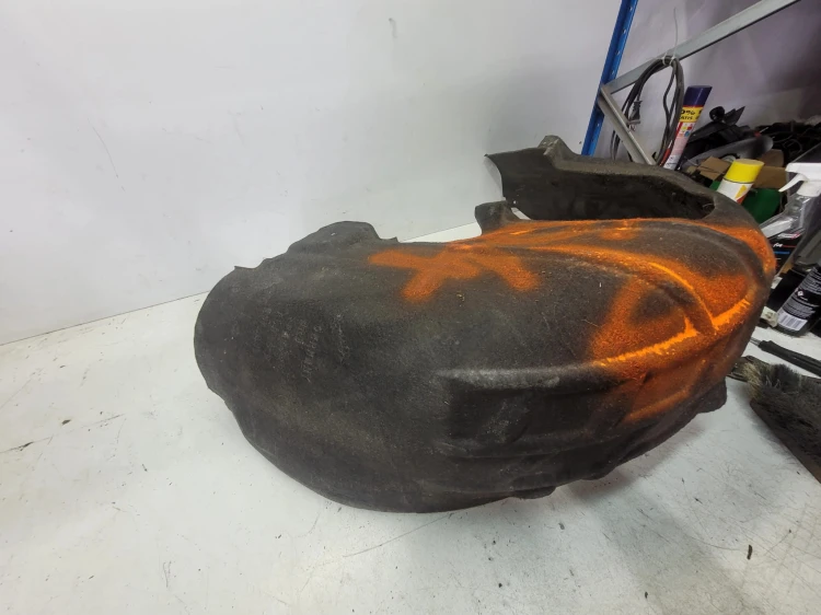 NADKOLE MATERIAOWE LEWY TYŁ AUDI Q4 E-TRON 89A810171B