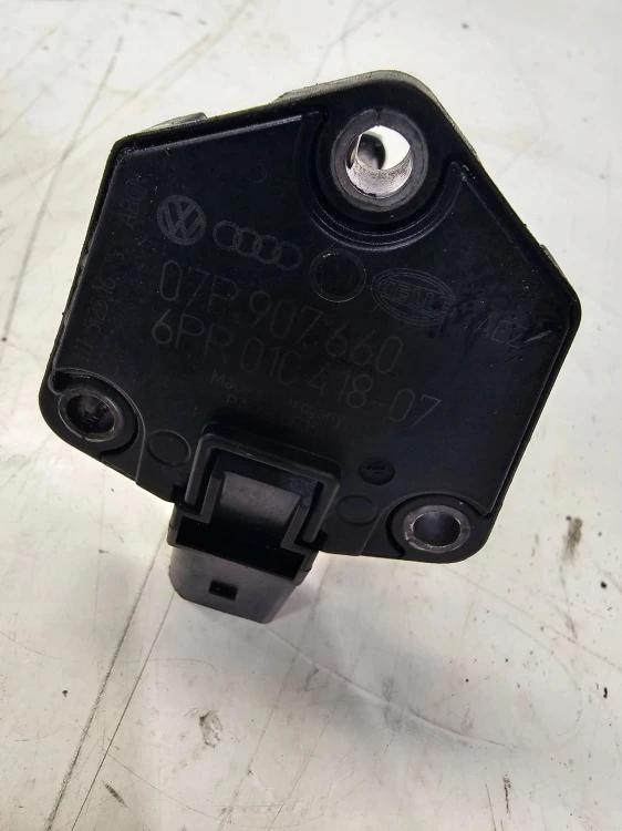 CZUJNIK POZIOMU OLEJU AUDI A4 B9 A5 A6 A7 VW 07P907660