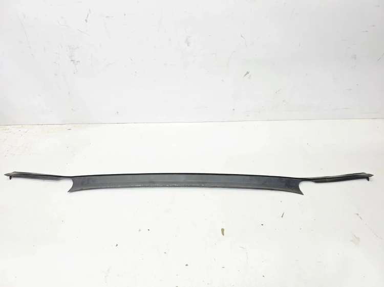 OSŁONA RYNNY KLAPY BAGAŻNIKA AUDI A5 8W SPORTBACK 8W8827229