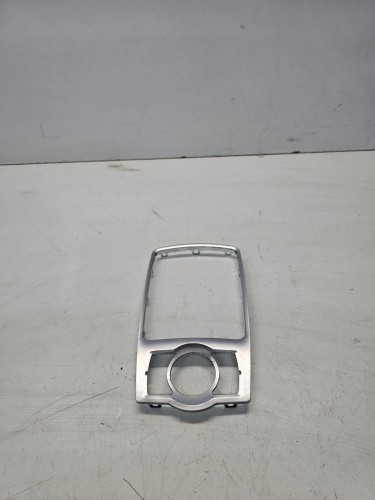 RAMKA ZMIANY BIEGÓW CHROM AUDI A6 C6 4F0864260A