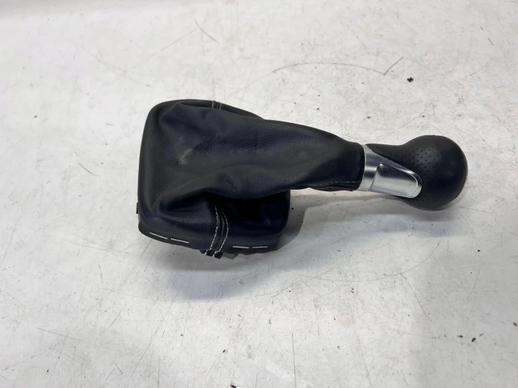MIESZEK GAŁKA ZMIANY BIEGÓW AUDI A3 8P A1 8X 8P0863279A 6/25 5 BIEGÓW