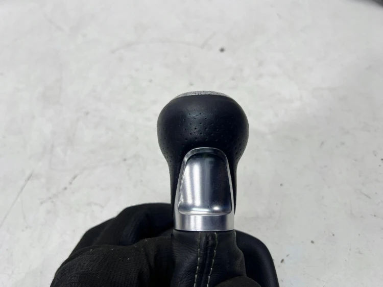 MIESZEK GAŁKA ZMIANY BIEGÓW AUDI A3 8P A1 8X 8P0863279A 6/25 5 BIEGÓW