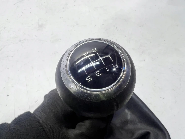 MIESZEK GAŁKA ZMIANY BIEGÓW AUDI A3 8P A1 8X 8P0863279A 6/25 5 BIEGÓW