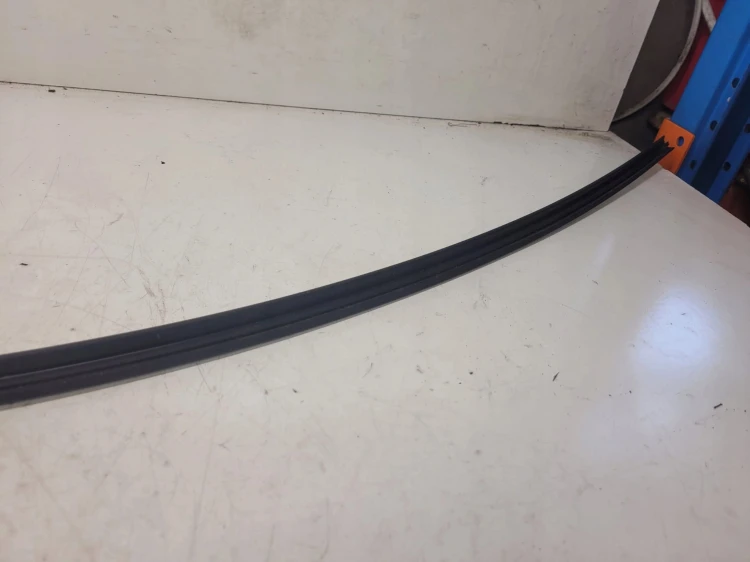 LISTWA MAT PRAWA KAROSERYJNA AUDI A3 8V 8V3853704B