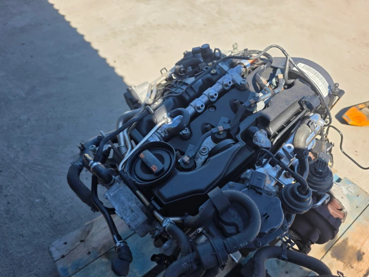 SILNIK KOMPLETNY AUDI A5 8T A4 B8 Q5 SEAT 2.0 TDI CJC CJCB ORYGINAŁ *2 !!!