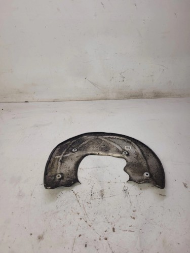 OSŁONA TARCZY PRAWY PRZÓD AUDI A4 B9 A5 8W0615312C
