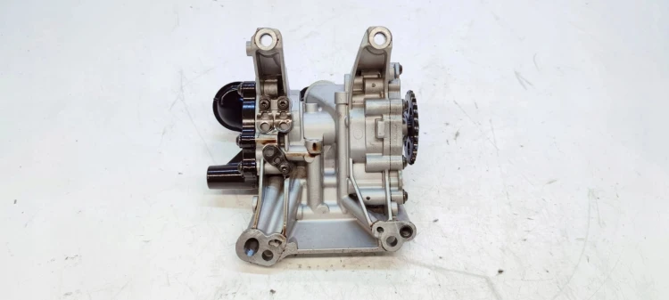 POMPA OLEJU BMW F36 430I B48B20B 252KM 7624135