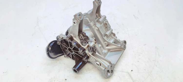 POMPA OLEJU BMW F36 430I B48B20B 252KM 7624135