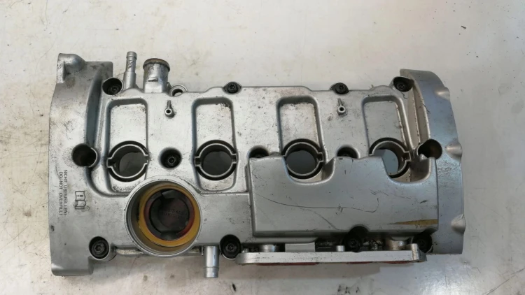 POKRYWA ZAWORÓW AUDI A4 B7 A6 2.0 TFSI 06D103469J