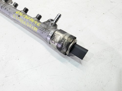 LISTWA WTRYSKOWA AUDI VOLKSWAGEN SEAT SKODA 1.6 TDI 03L130089AA 03L130764C